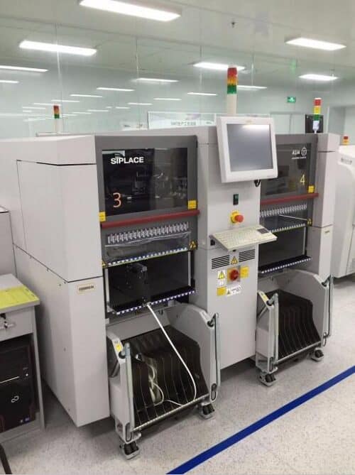 เครื่องจัดตำแหน่งความเร็วสูง SIPLACE X4 ของ Siemens